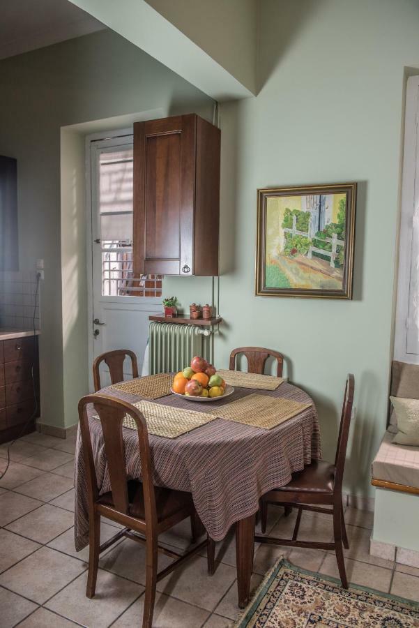 Elly'S House In Athens Appartamento Esterno foto
