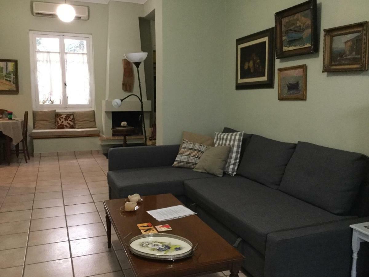 Elly'S House In Athens Appartamento Esterno foto