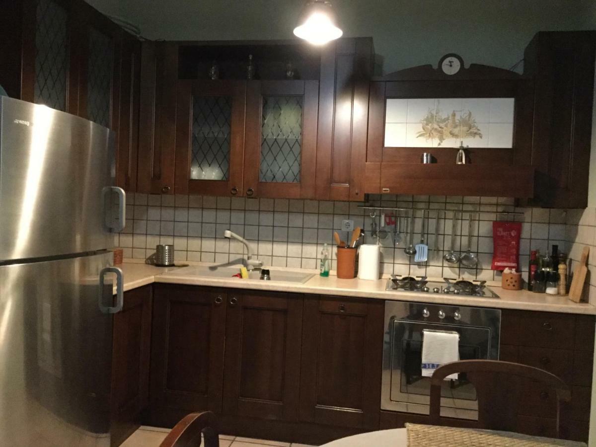 Elly'S House In Athens Appartamento Esterno foto